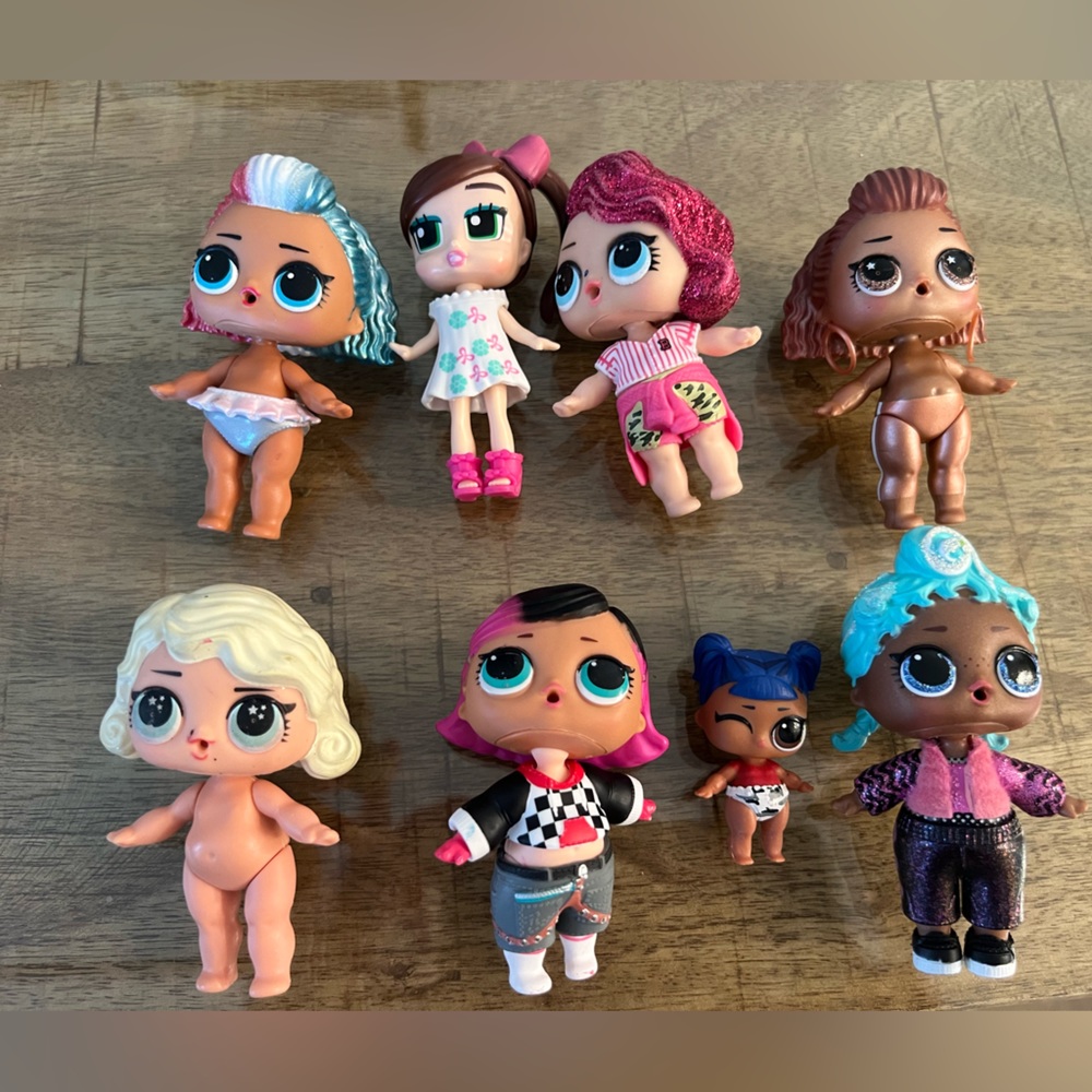 - lol surprise dolls Lot